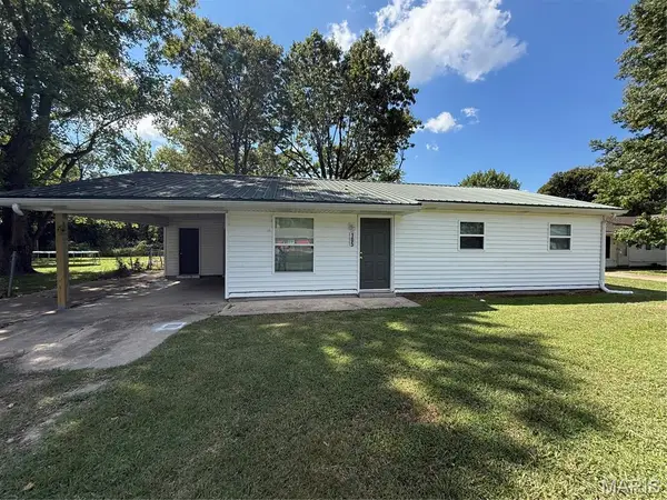 105 Adams Street, Sikeston, MO 63801