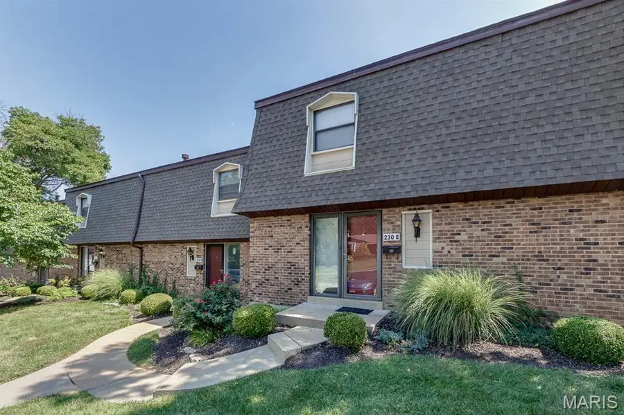 230 Braeshire Drive #E, Ballwin, MO 63021 - #3