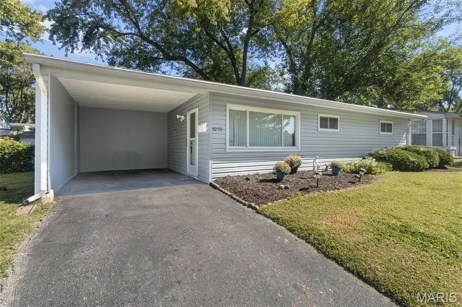 9259 Bataan Drive, Saint Louis, MO 63134 - #2