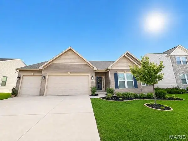 113 Gronefeld Court, St Charles, MO 63303
