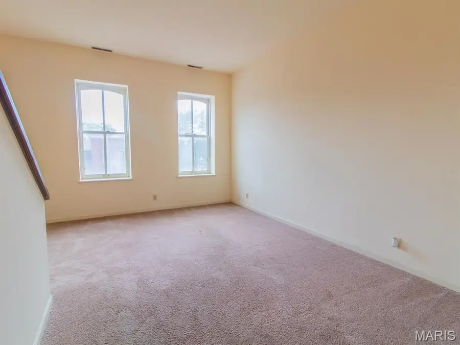 2009 S 11th Street, Saint Louis, MO 63104 - #2
