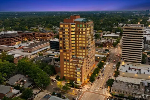 8025 Maryland Avenue #7A, Clayton, MO 63105