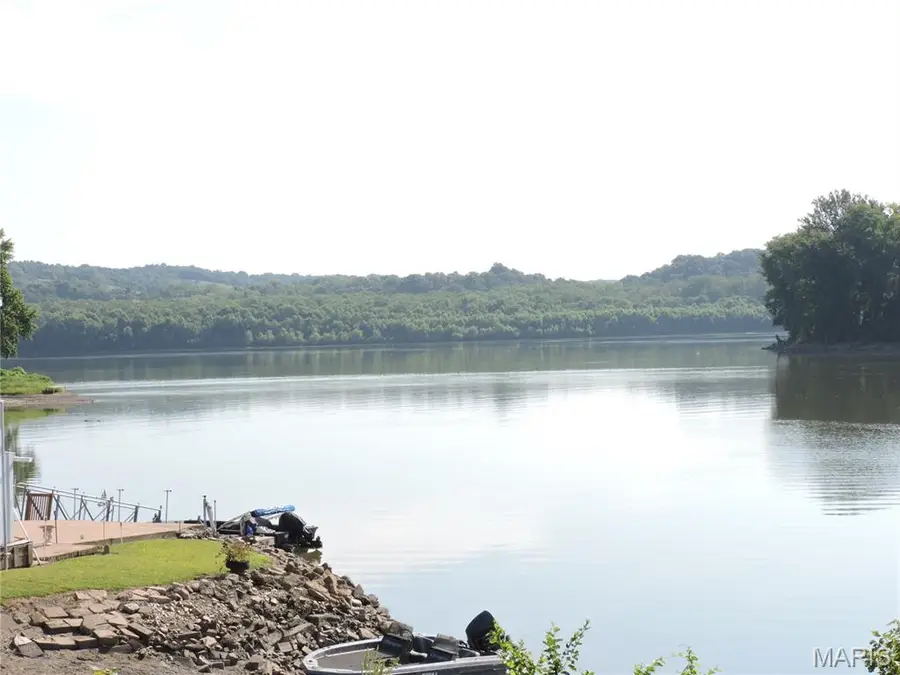 11 N River Road, Elsberry, MO 63343 - #2