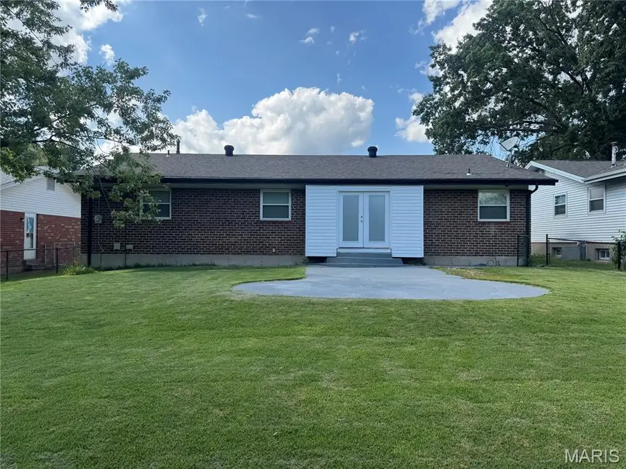 4428 Papal, Florissant, MO 63033 - #2