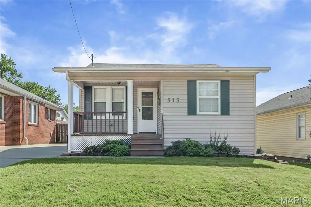 515 Marsh Avenue, Alton, IL 62002 - #1