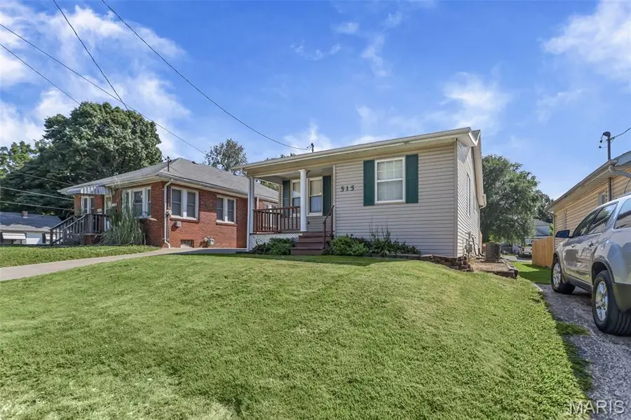515 Marsh Avenue, Alton, IL 62002 - #2