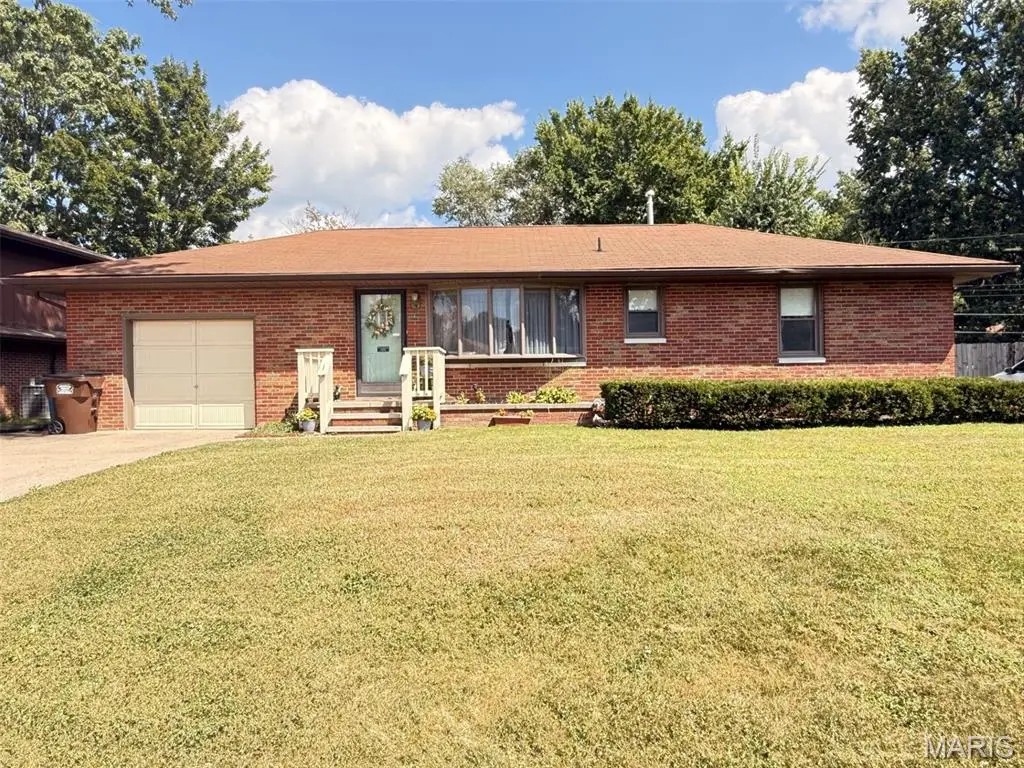 142 Reno Avenue, East Alton, IL 62024 - #1