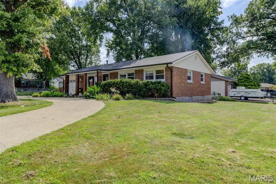 20 Alpha Drive, Florissant, MO 63031 - #2