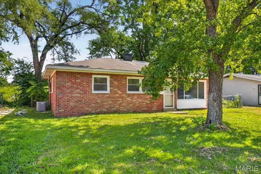 603 Saint Nicholas Drive, Cahokia, IL 62206 - #3