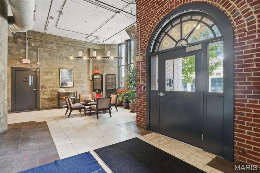 2020 Washington Avenue #207, Saint Louis, MO 63103 - #3