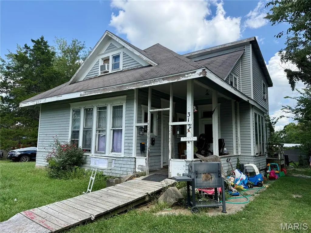 312 Mckinley Avenue, Warrenton, MO 63383 - #1