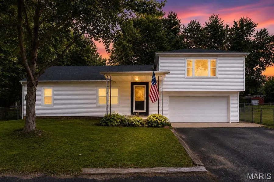 15 Belle Drive, Fairview Heights, IL 62208 - #2