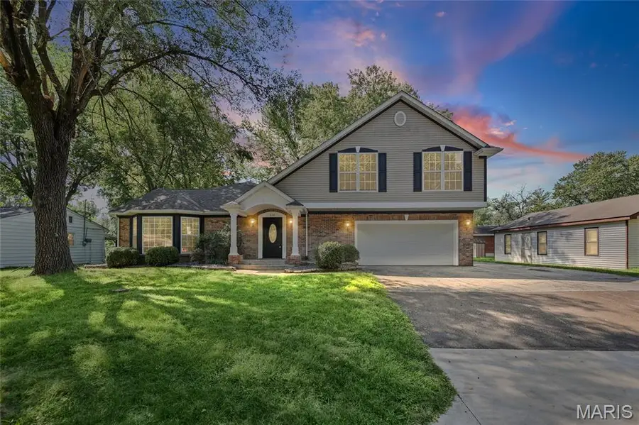 210 Stites Avenue, Fairview Heights, IL 62208 - #2