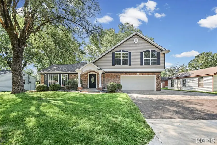 210 Stites Avenue, Fairview Heights, IL 62208 - #3