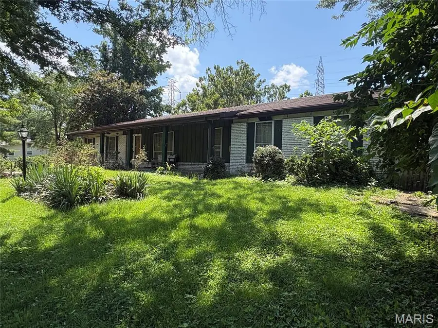 12404 Merrick Drive, Saint Louis, MO 63146 - #2