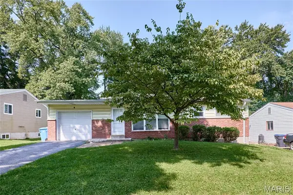 145 Clearview Drive, Florissant, MO 63033