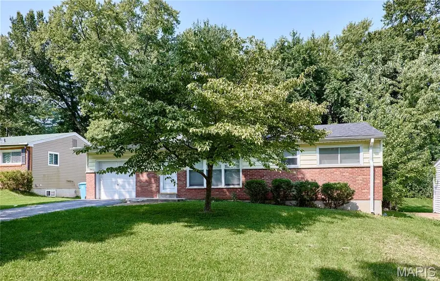 145 Clearview Drive, Florissant, MO 63033 - #2