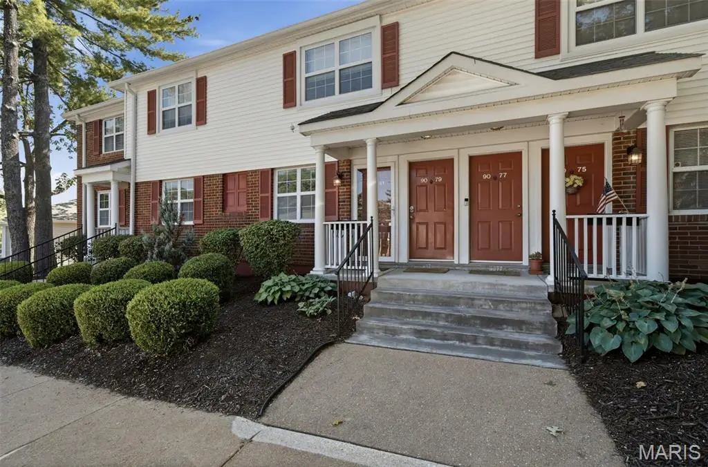 9081 W Swan Circle, Saint Louis, MO 63144 - #1