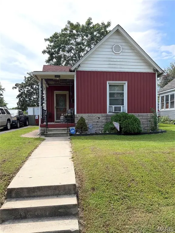 2432 Edwards Street, Granite City, IL 62040 - #2