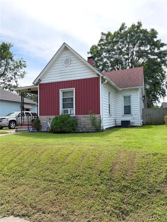 2432 Edwards Street, Granite City, IL 62040 - #3