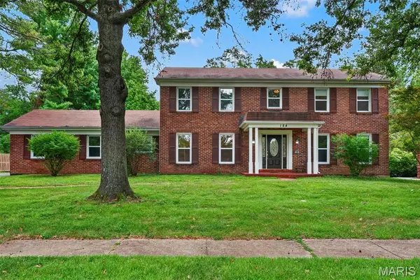 184 Gunston Hall Court, Chesterfield, MO 63017
