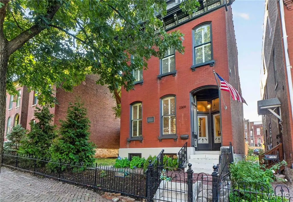 2309 S 12th Street, Saint Louis, MO 63104 - #1