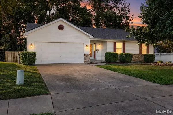 206 Geranium Drive, O'Fallon, MO 63366