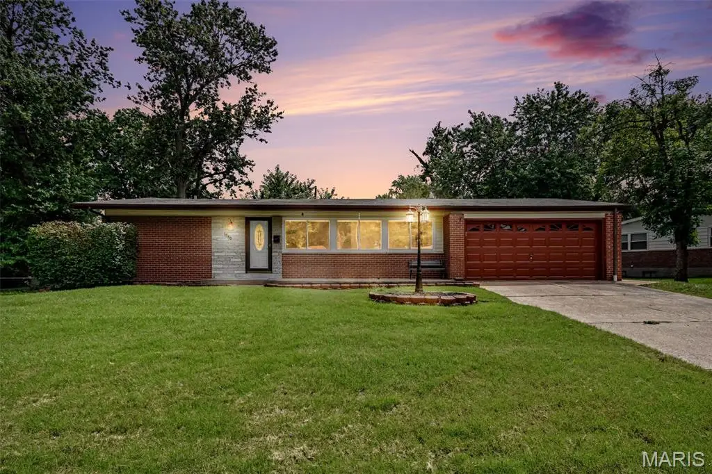 1540 Hialeah Place, Florissant, MO 63033 - #1