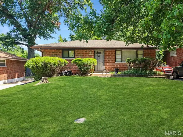 1129 Walker Avenue, St Louis, MO 63138