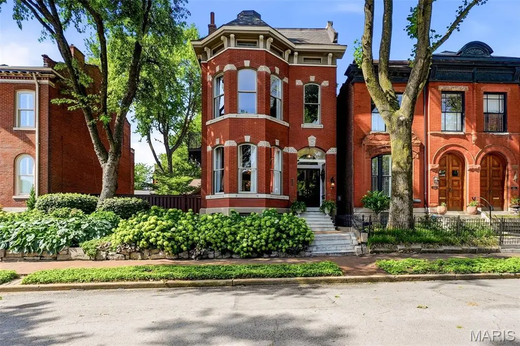 2008 Rutger Street, Saint Louis, MO 63104 - #1