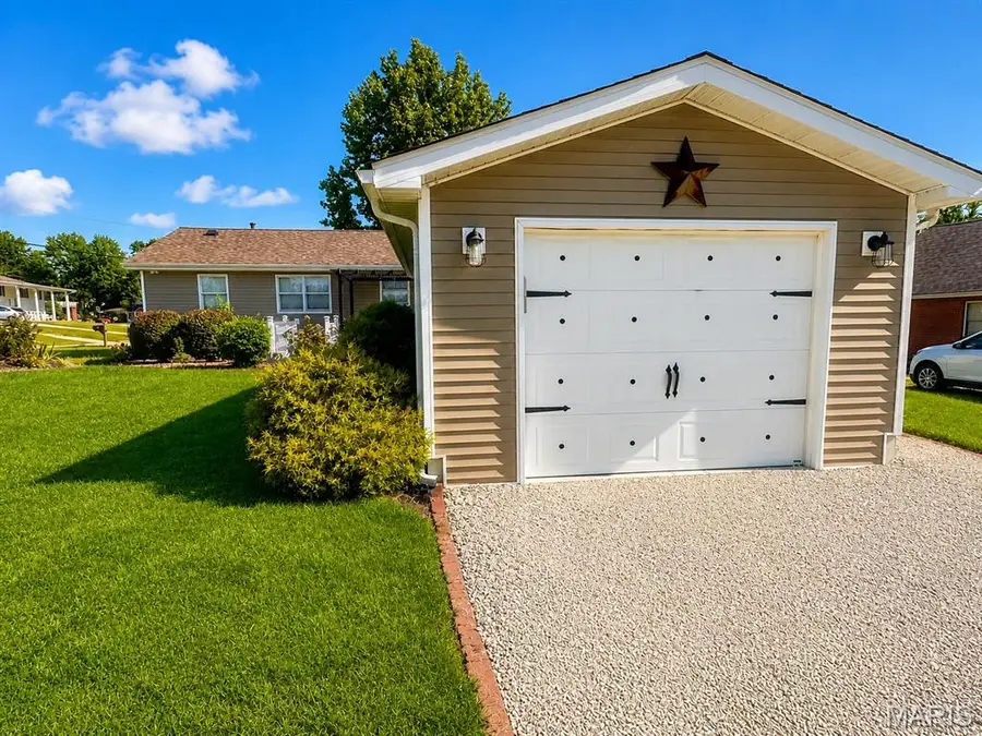 106 Arizona Street, New Haven, MO 63068 - #2