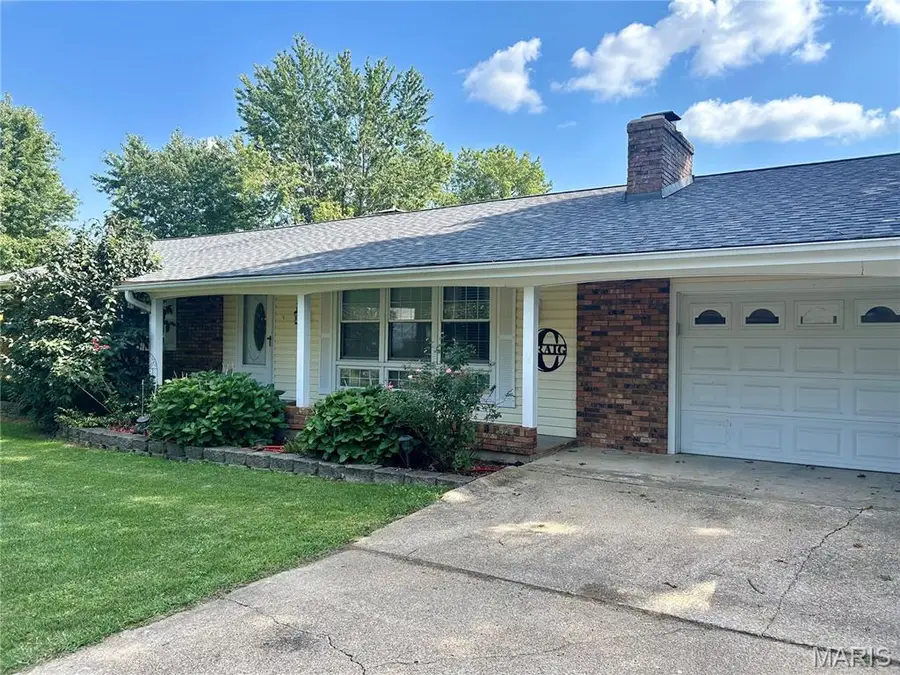 425 Eggers Street, Bismarck, MO 63624 - #2