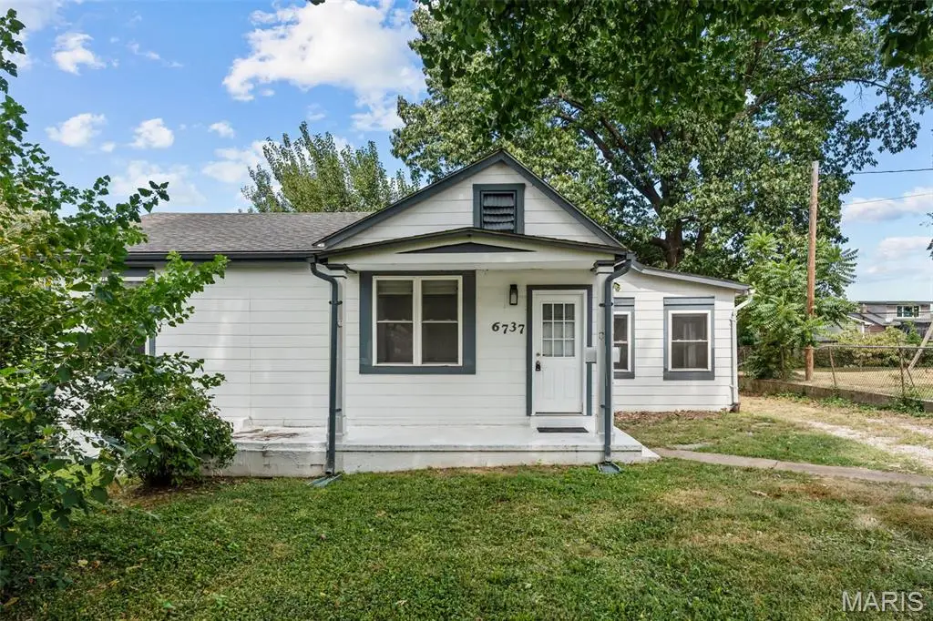 6737 Fyler Avenue, Saint Louis, MO 63139 - #1