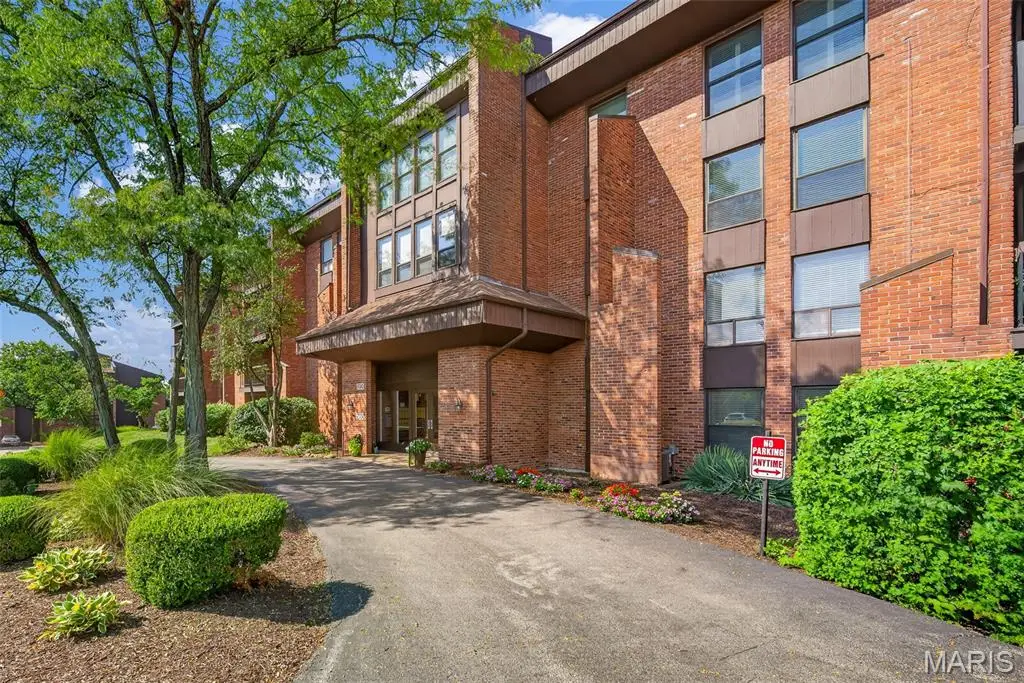 585 Coeur De Royale Drive #207, Creve Coeur, MO 63141 - #1