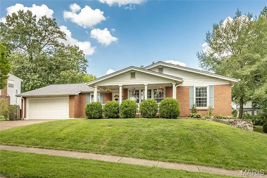9363 Hazelridge Drive, Sunset Hills, MO 63126 - #3