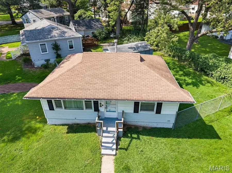 1901 Owen Drive, Saint Louis, MO 63133 - #2