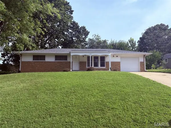 1316 Clearview Drive, St Charles, MO 63303
