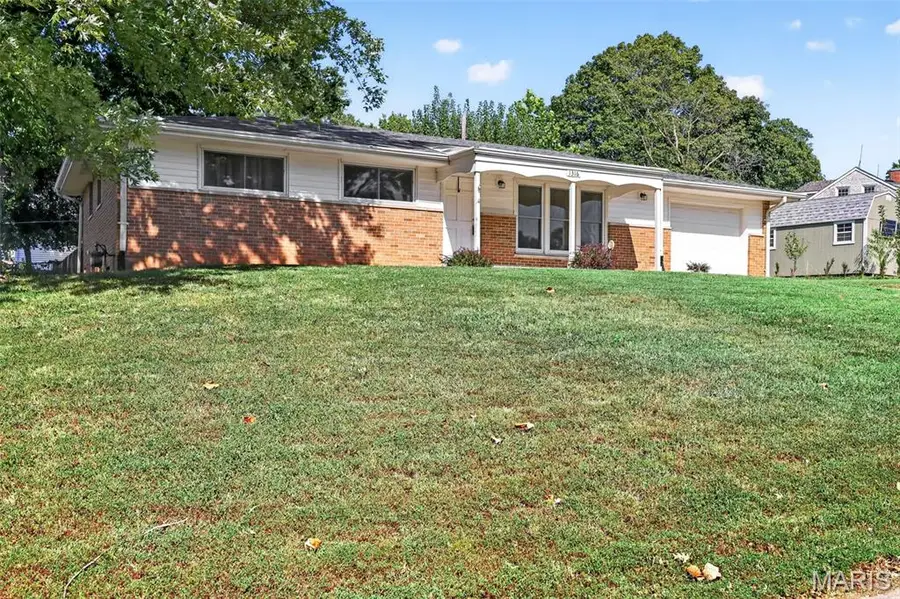 1316 Clearview Drive, Saint Charles, MO 63303 - #3