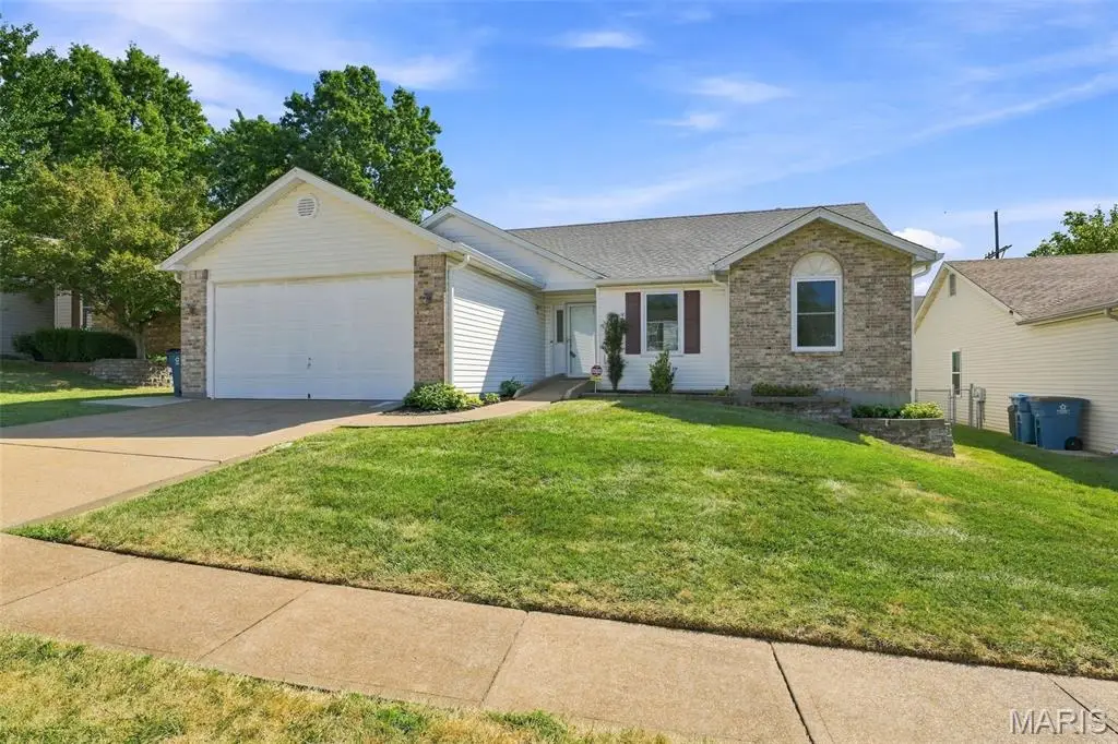9631 Chamblin Drive, Saint Louis, MO 63123 - #1