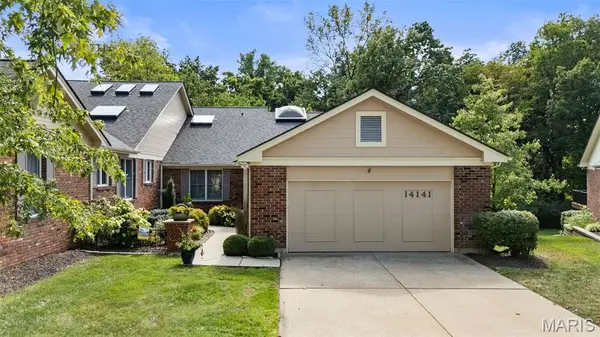14141 Baywood Villages Drive, Chesterfield, MO 63017