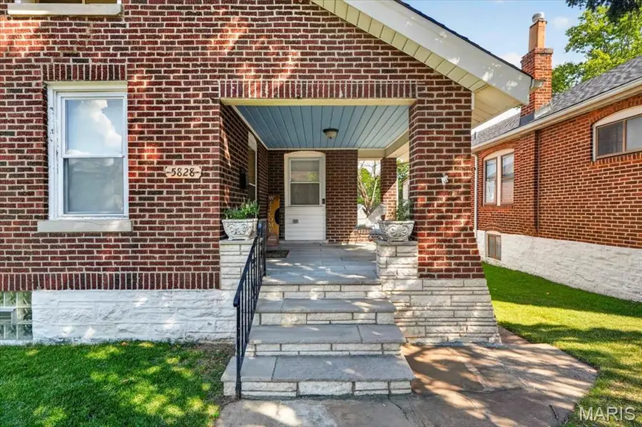 5828 S Kingshighway Boulevard, Saint Louis, MO 63109 - #3