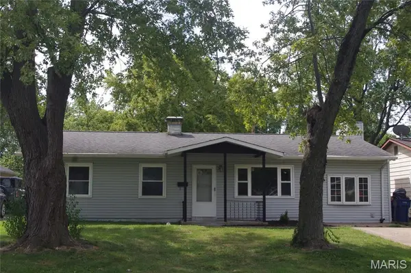 4102 N Park Drive, Belleville, IL 62226