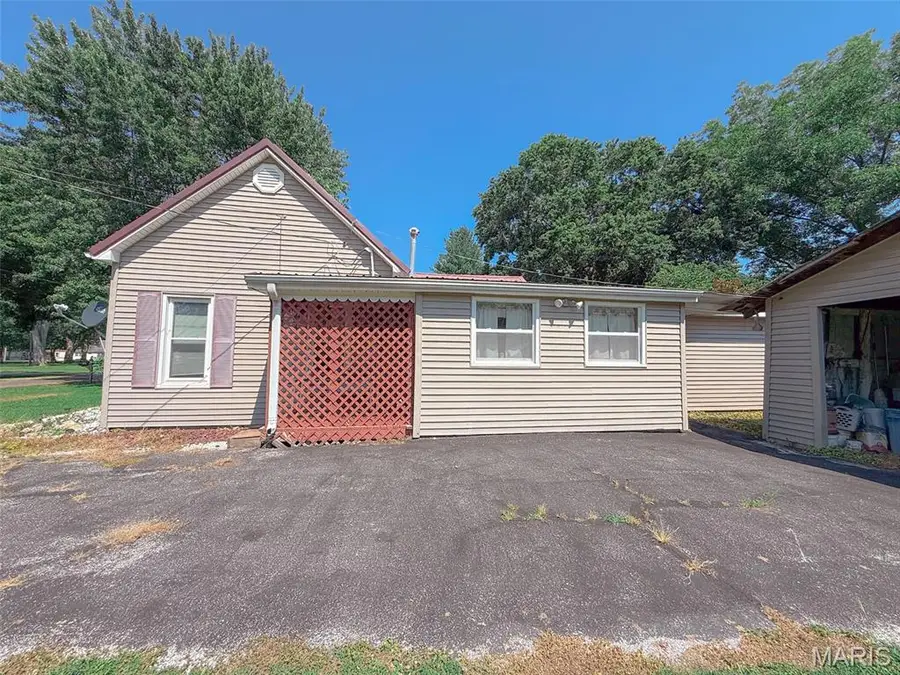 170 S Church Street, New Canton, IL 62356 - #2