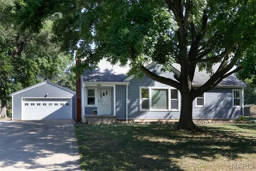 291 W 2nd Street, Beckemeyer, IL 62219 - #3