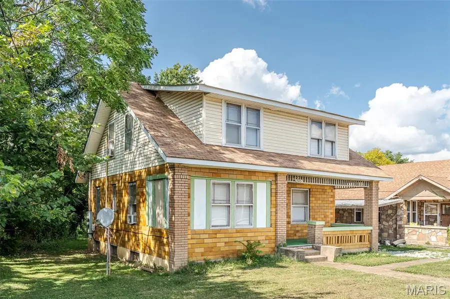 345 E Springfield Avenue, Saint Clair, MO 63077 - #2