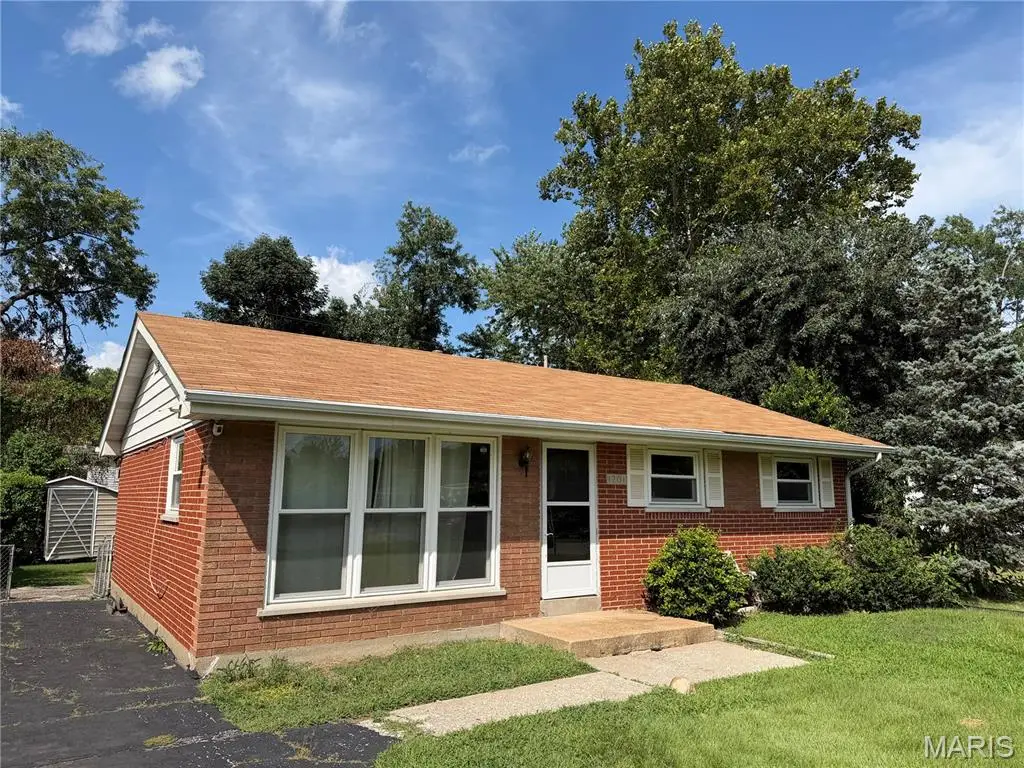 1201 Senate Drive, Saint Louis, MO 63138 - #1