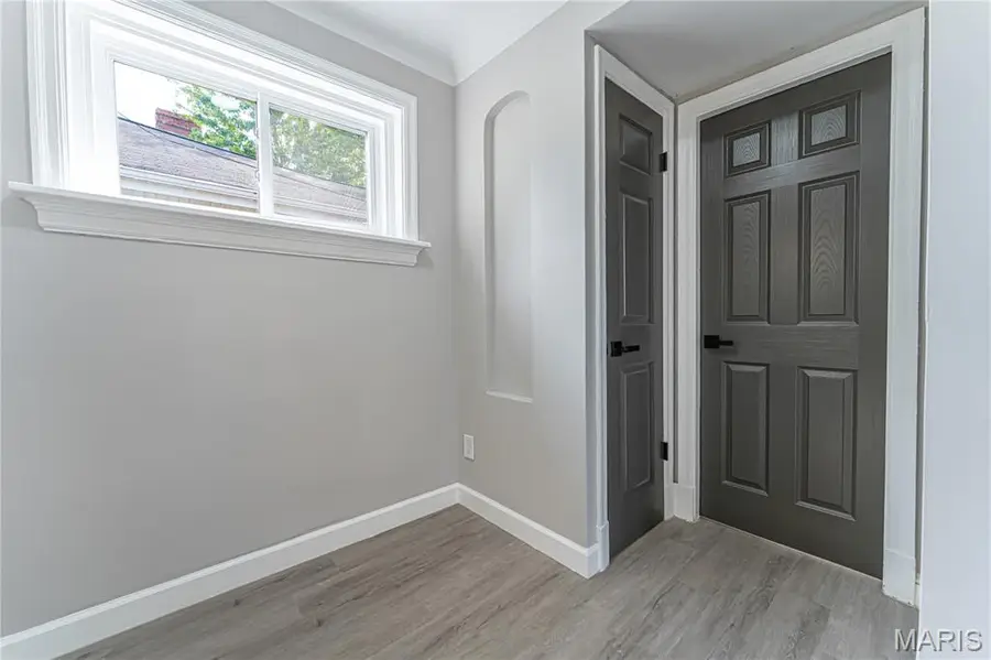 1284 Sells Avenue, Saint Louis, MO 63147 - #3