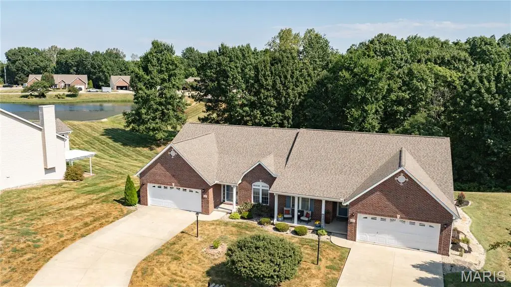 5219 Willis Avenue, Godfrey, IL 62035 - #1