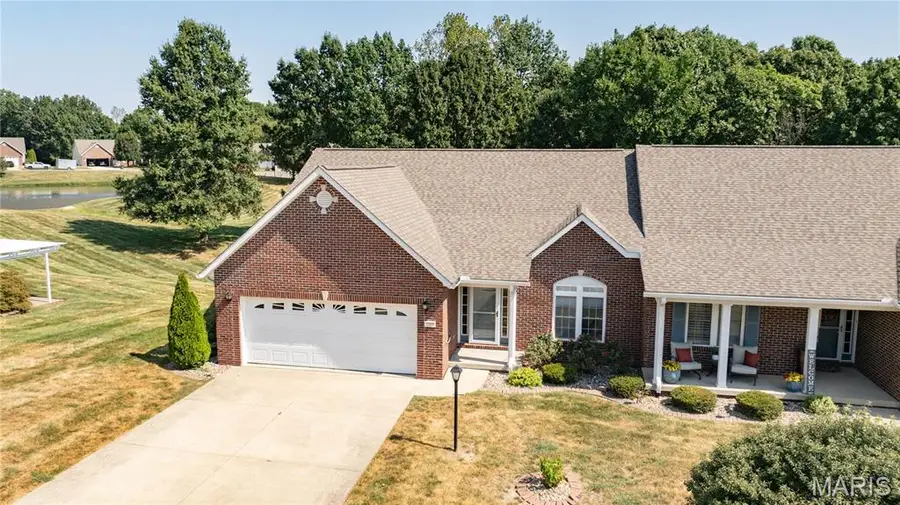5219 Willis Avenue, Godfrey, IL 62035 - #2