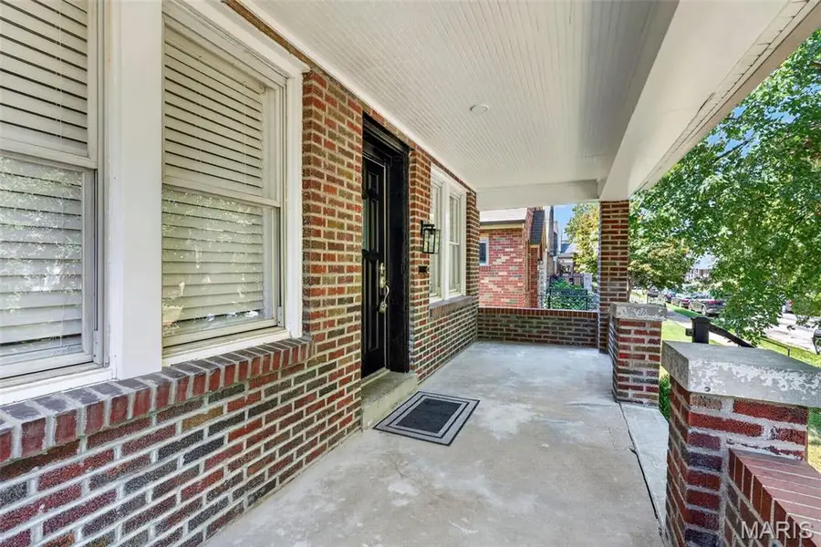 6408 Oleatha Avenue, Saint Louis, MO 63139 - #3
